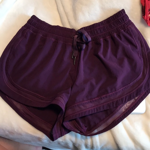 lululemon athletica Pants - lululemon hotty hot shorts